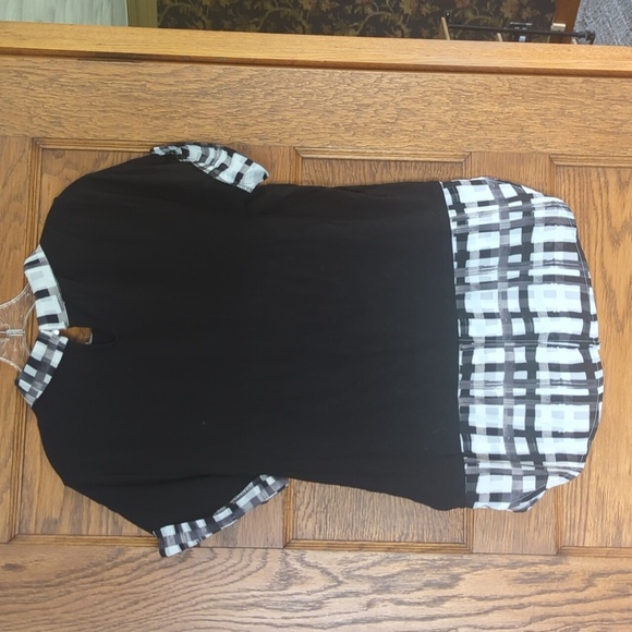 Elle Layered Collard Short Sleeve Blouse Size Women's Large Black Plaid - Picture 5 of 7